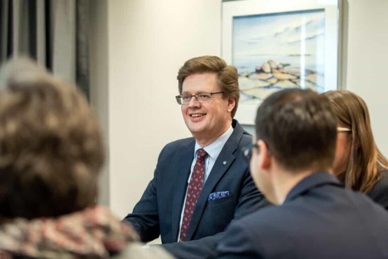 Älyä sopimuksiin?